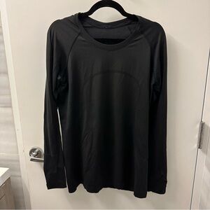 Lululemon black long sleeve shirt size 14
